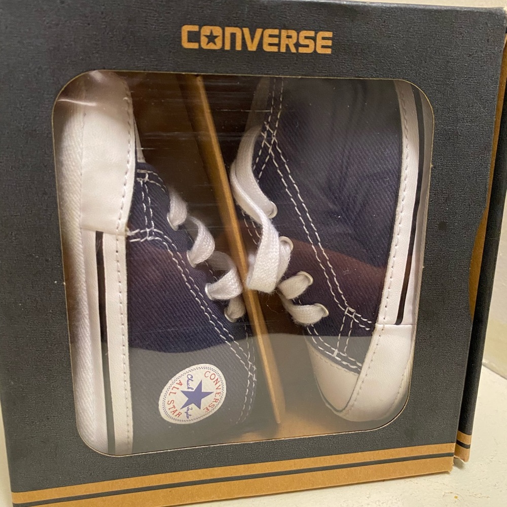 Baby Converse! - Picture 3 of 7